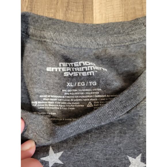 Men's Gray Classic Nintendo Game Remote Short Sleeve Graphic Tee Size XL - Picture 3 of 5